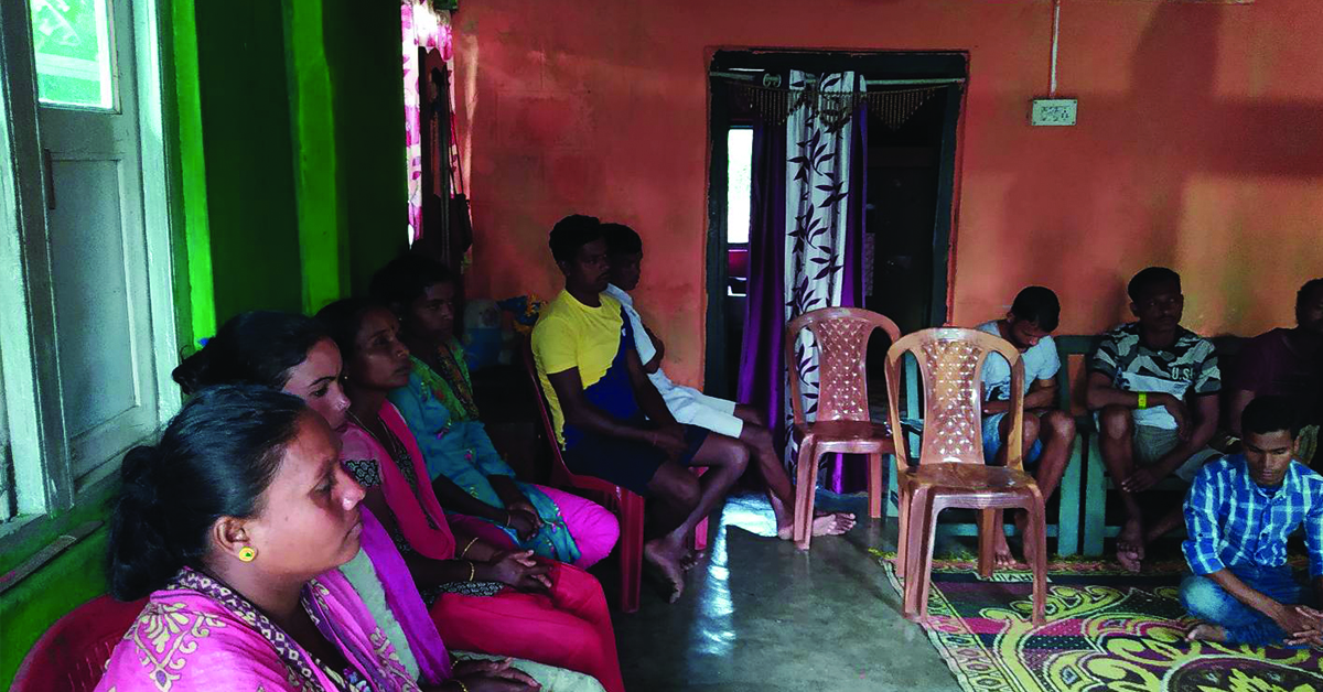 Indian villagers attending a TCD intro meeting.