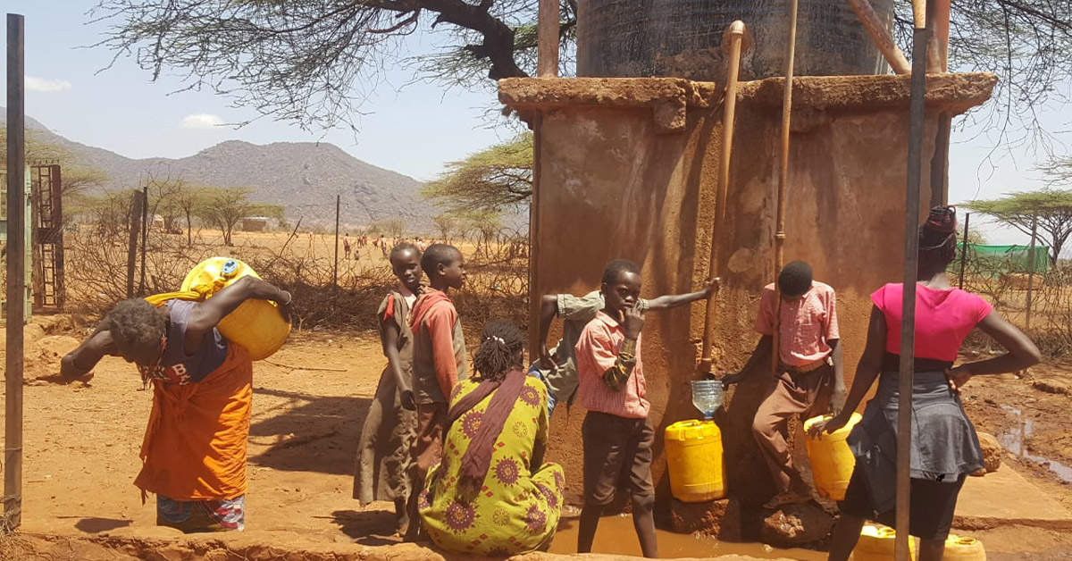 A group of Gem villagers traveling to get water.