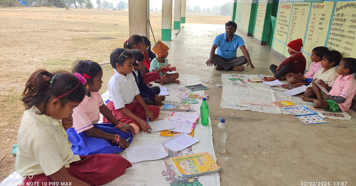 A tutoring class being conducted to children.