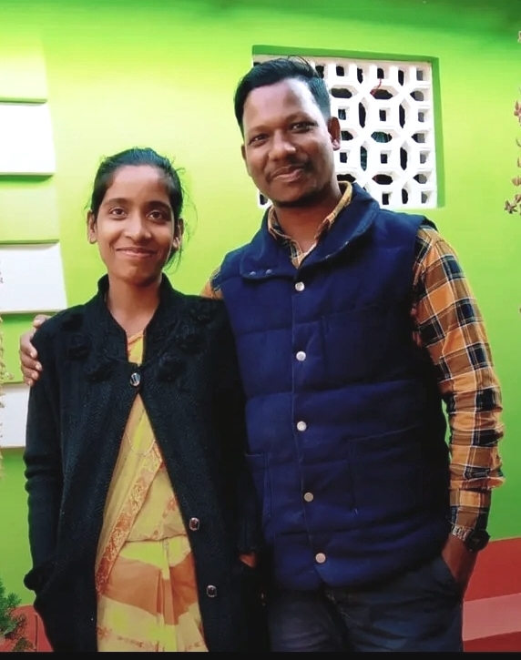 A casual profile phot of Daniel & his wife from the West Bengal Cluster Expansion in India.