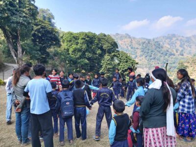 Children Learn Quickly Through Interactive Lessons